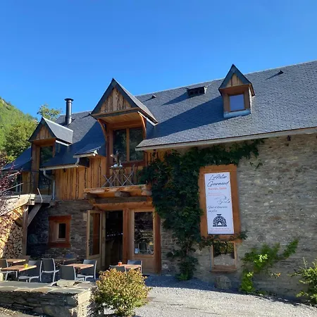 L' Du Chateau Hotel Génos