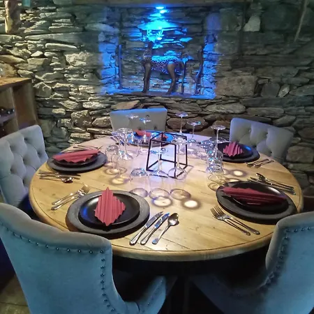 L' Du Chateau Hotel Génos