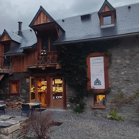 L' Du Chateau Hotel